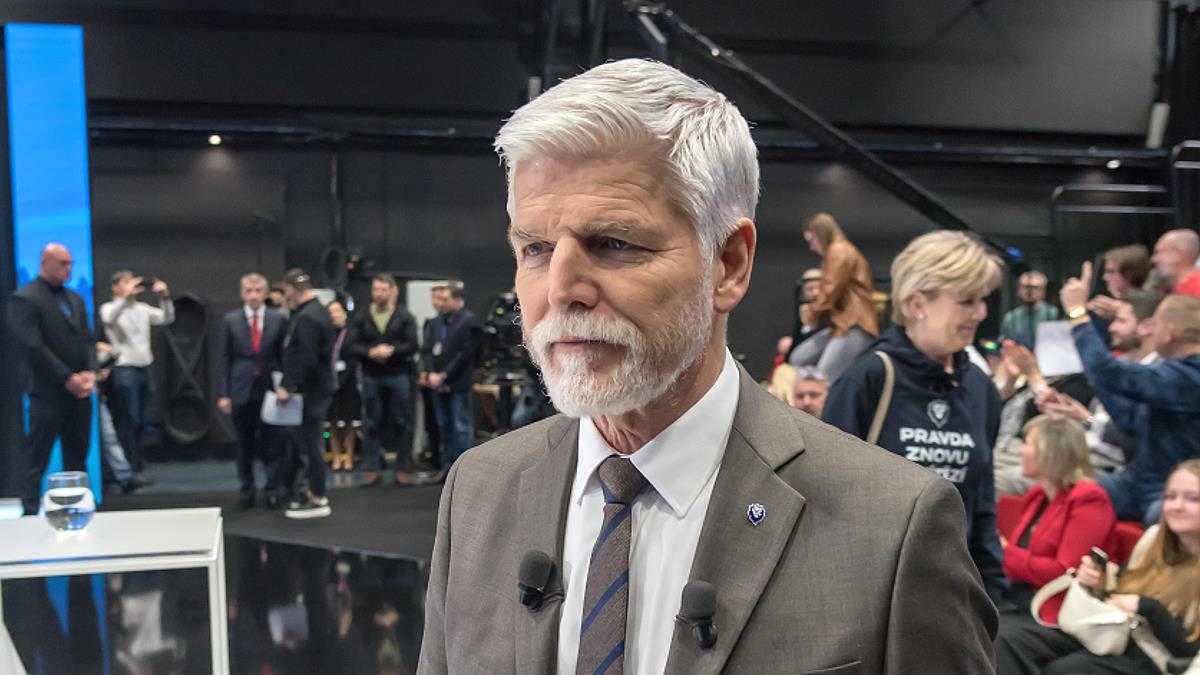 Петр Павел: Бывший генерал побеждает популистов на выборах в Чехии