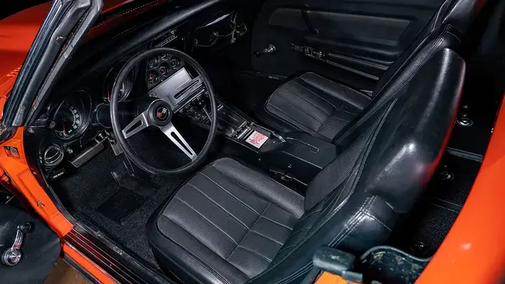 Chevrolet Corvette 1969 года только что был продан с аукциона за 3,14 миллиона долларов. Вот почему это так дорого стоит!