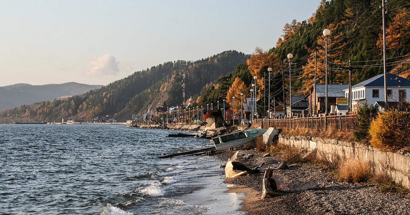 деревня листвянка байкал. поселок листвянка на байкале. листвянка на байкале в феврале. иркутск поселок листвянка. иркутск поселок листвянка.