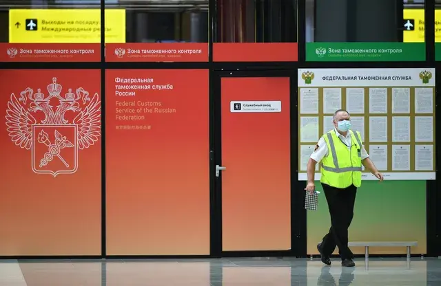 Чемоданы на миллионы: Как не попасть в тюрьму за свой багаж