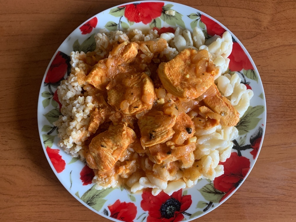 Куриная грудка карри с гарниром быстро и просто