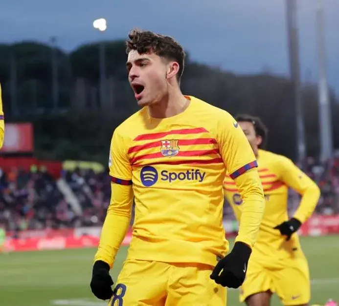 Педри — один из лучших полузащитников в мире — Хави