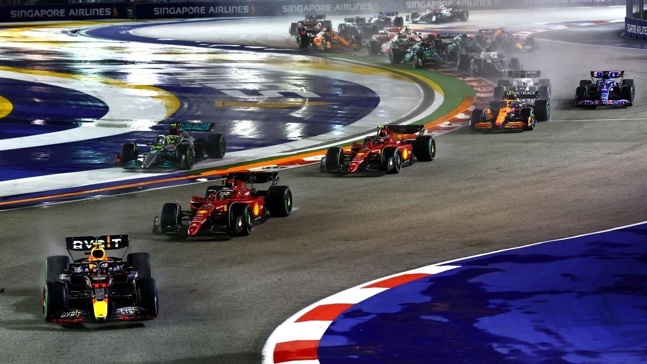 Серхио Перес выиграл грандиозный Гран-при Сингапура