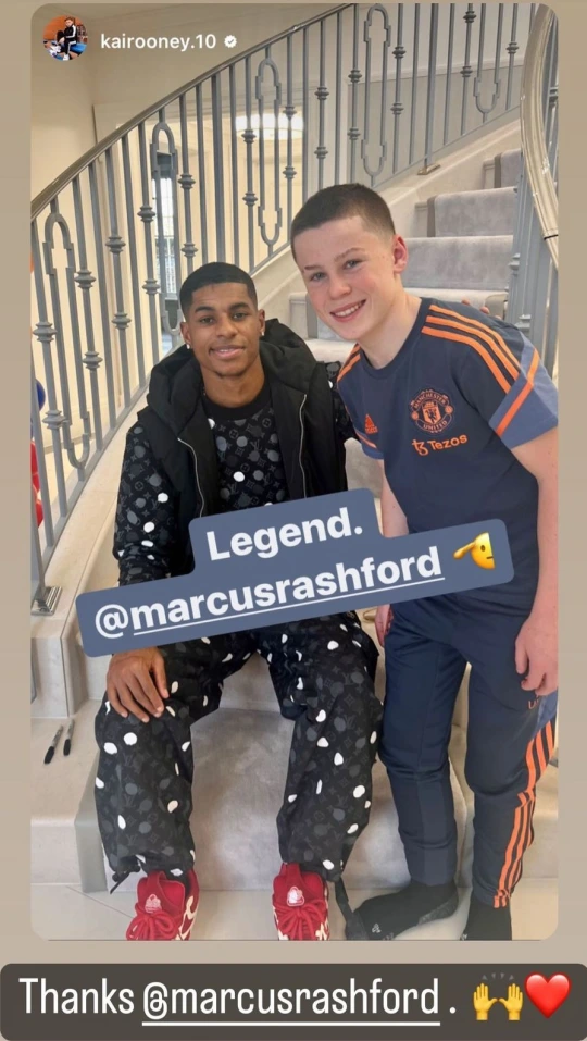 КУМИРЫ: Сын Уэйна Руни Кай сияет, когда он встречает "легенду" Маркуса Рэшфорда в очаровательном снимке, когда папа Уэйн благодарит бывшего приятеля