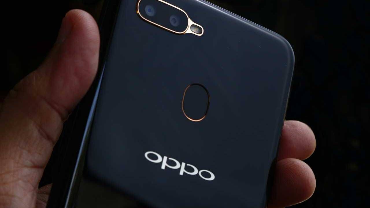 Oppo представила складные смартфоны