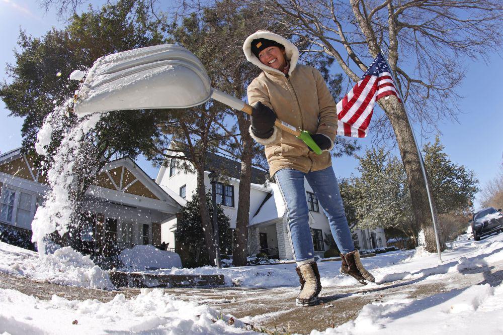 Более 40 миллионов человек находятся под предупреждением о зимней погоде от Техаса до Западной Вирджинии, с вероятностью значительного обледенения