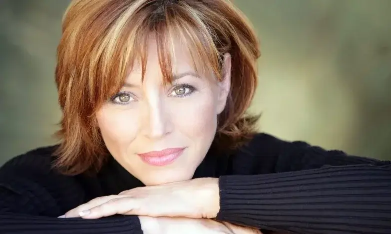 «Изобретая себя заново в 40 лет: переходя к среднему возрасту одинокой женщины»