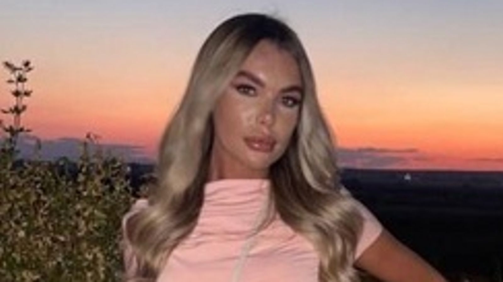 Двое мужчин обвиняются в убийстве работника совета