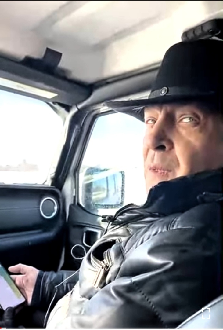 Приговорён. Заочно. Но пока не побили