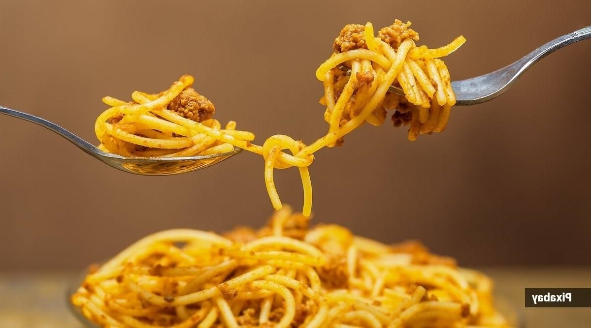 Утолите голод мисо-лапшой с кунжутом от Падмы Лакшми.