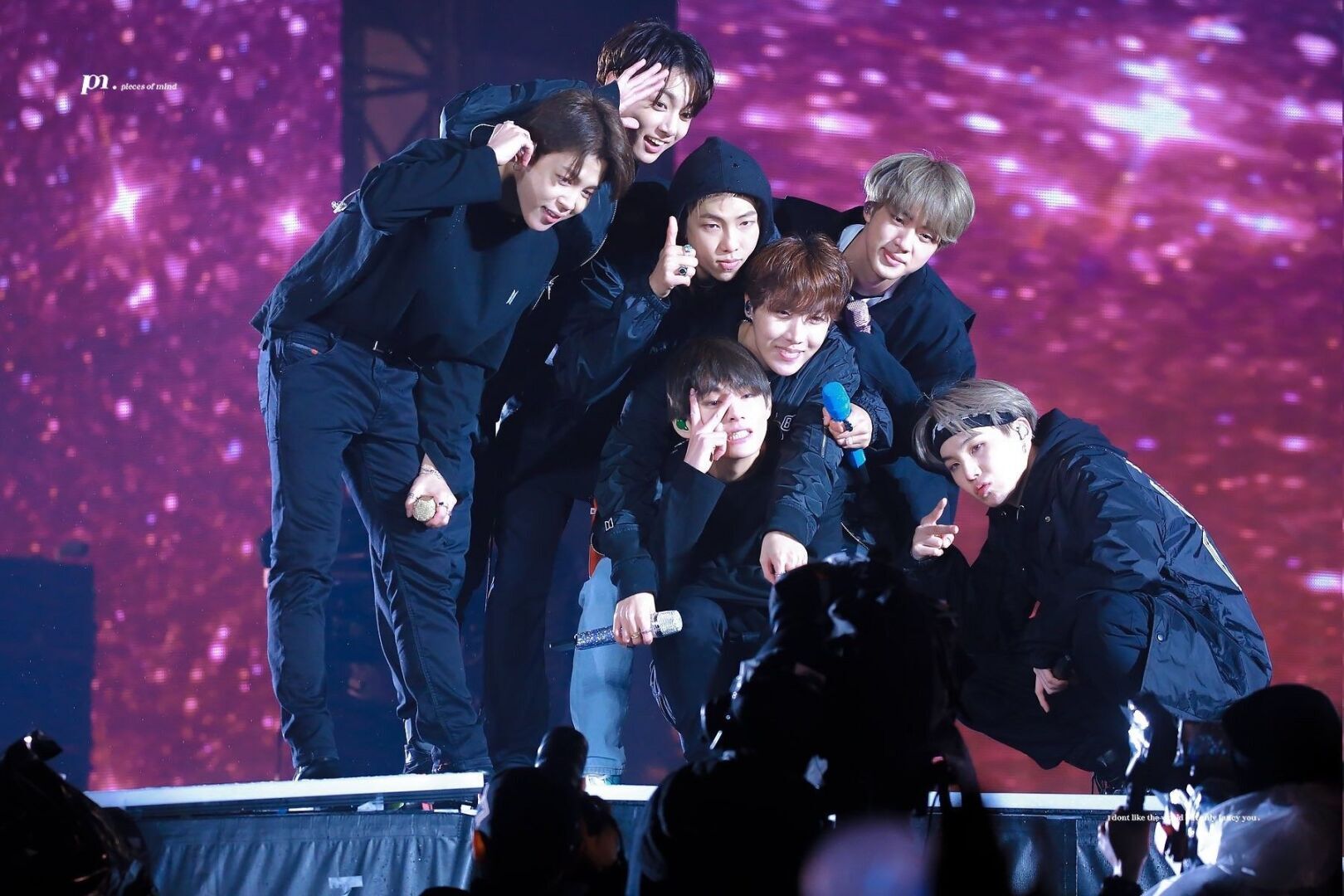 K-pop звезда Джин из BTS отправляется на военную службу