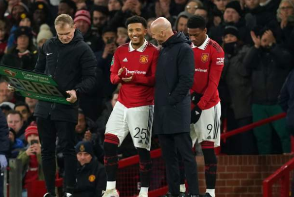 «Манчестер Юнайтед» — «Ноттингем Форест» 2:0 (5:0 по общ.)