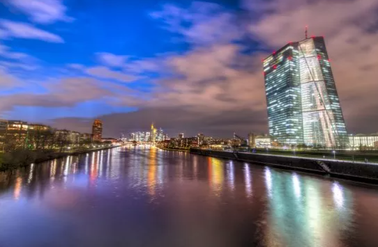 В США, а также Европе вновь возросли основные ставки. Как данное отразится для российской экономики?