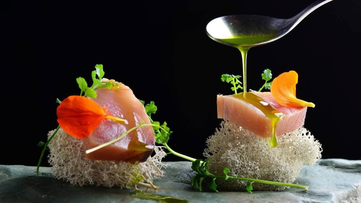 Как питаться в лучших ресторанах за границей за полцены