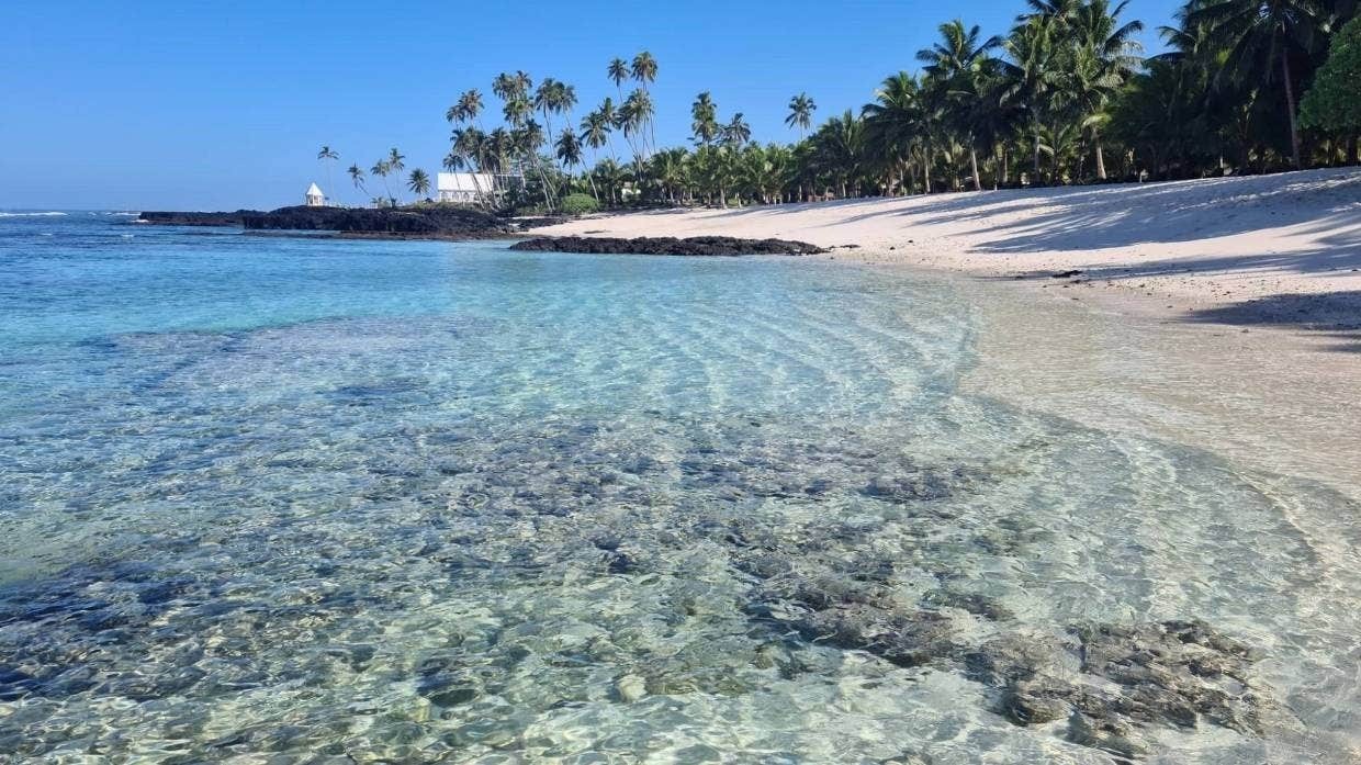 Пляж, который голливудская команда искала в южной части Тихого океана