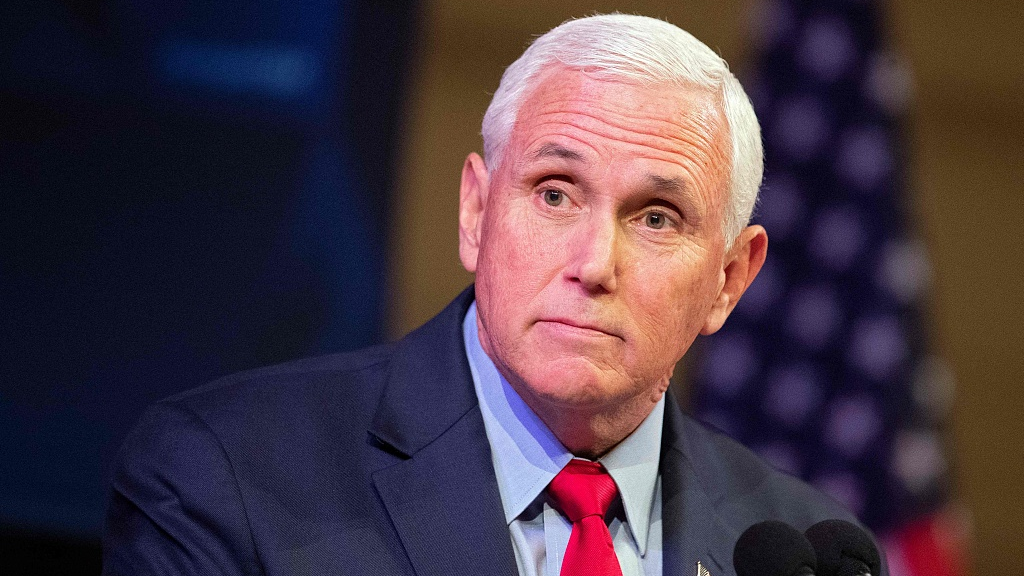 ФБР обыскивает дом бывшего вице-президента США Пенса в поисках секретных документов