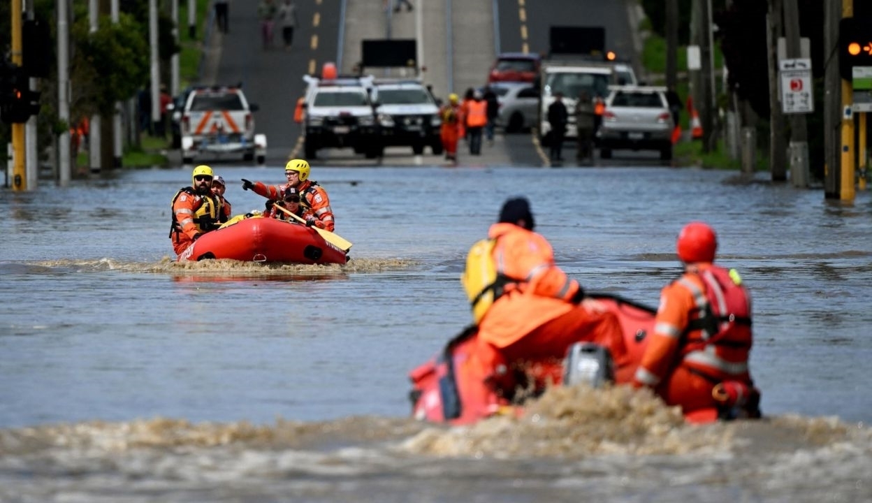 Тысячи людей эвакуированы в Австралии из-за мощного наводнения