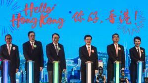 Гонконг собирается раздать 500 000 бесплатных авиабилетов, чтобы заманить обратно туристов