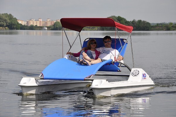 Прогулки на катамаране