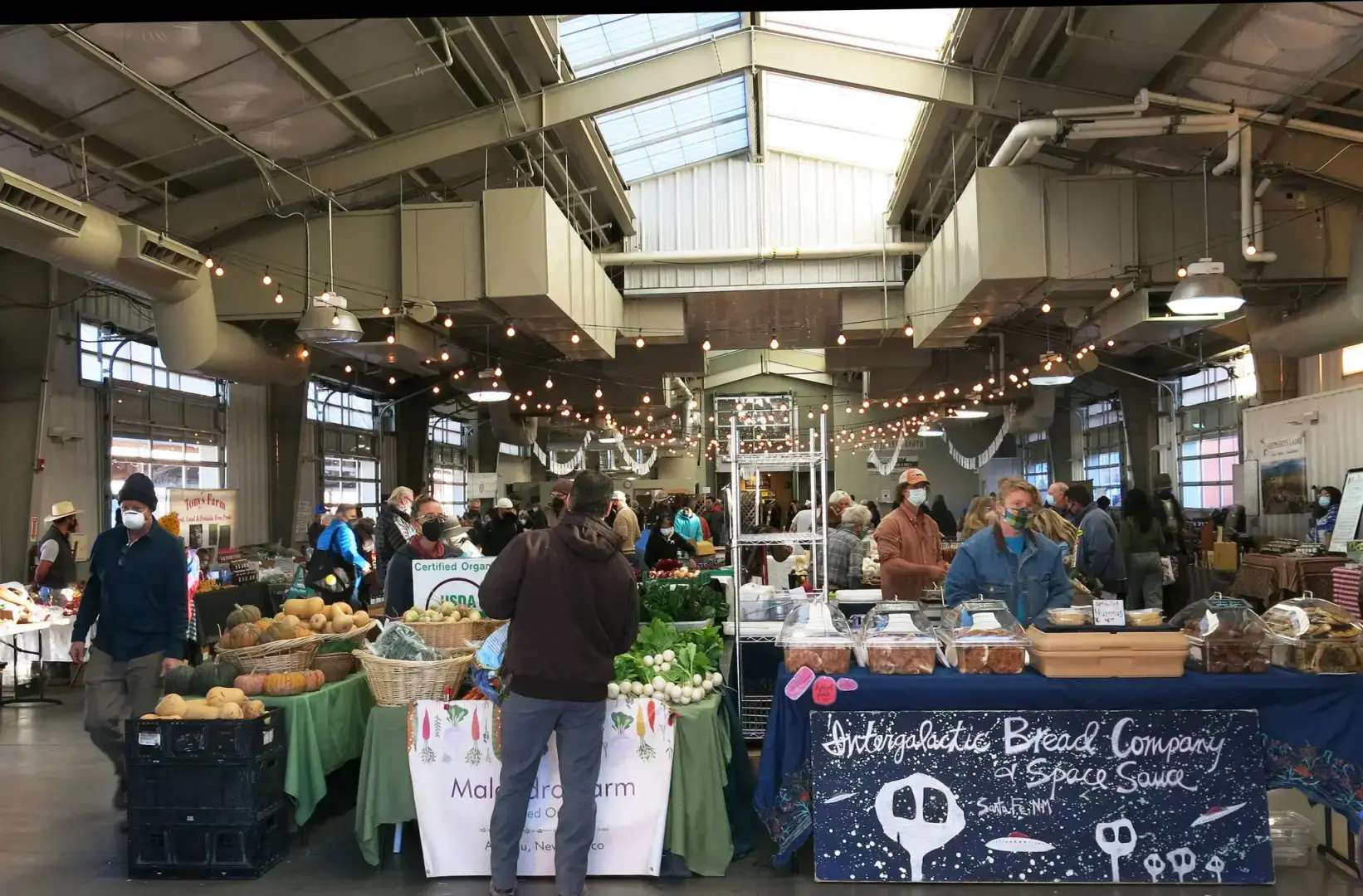 Сейчас зима. Пойдемте на фермерский рынок!