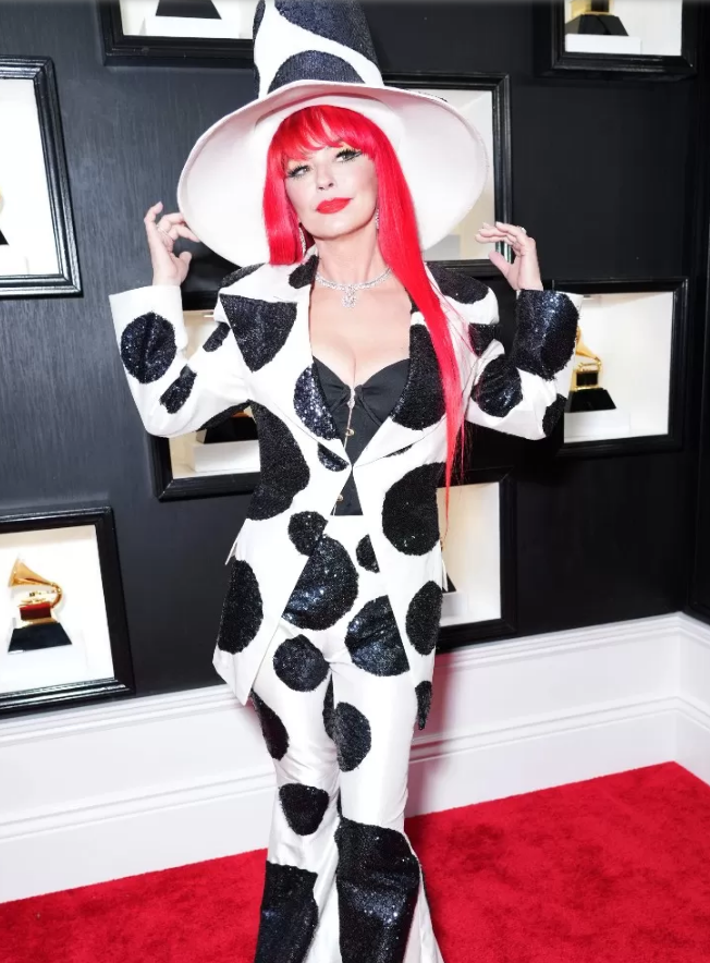 Грэмми-2023: мода на красной дорожке в фотографиях