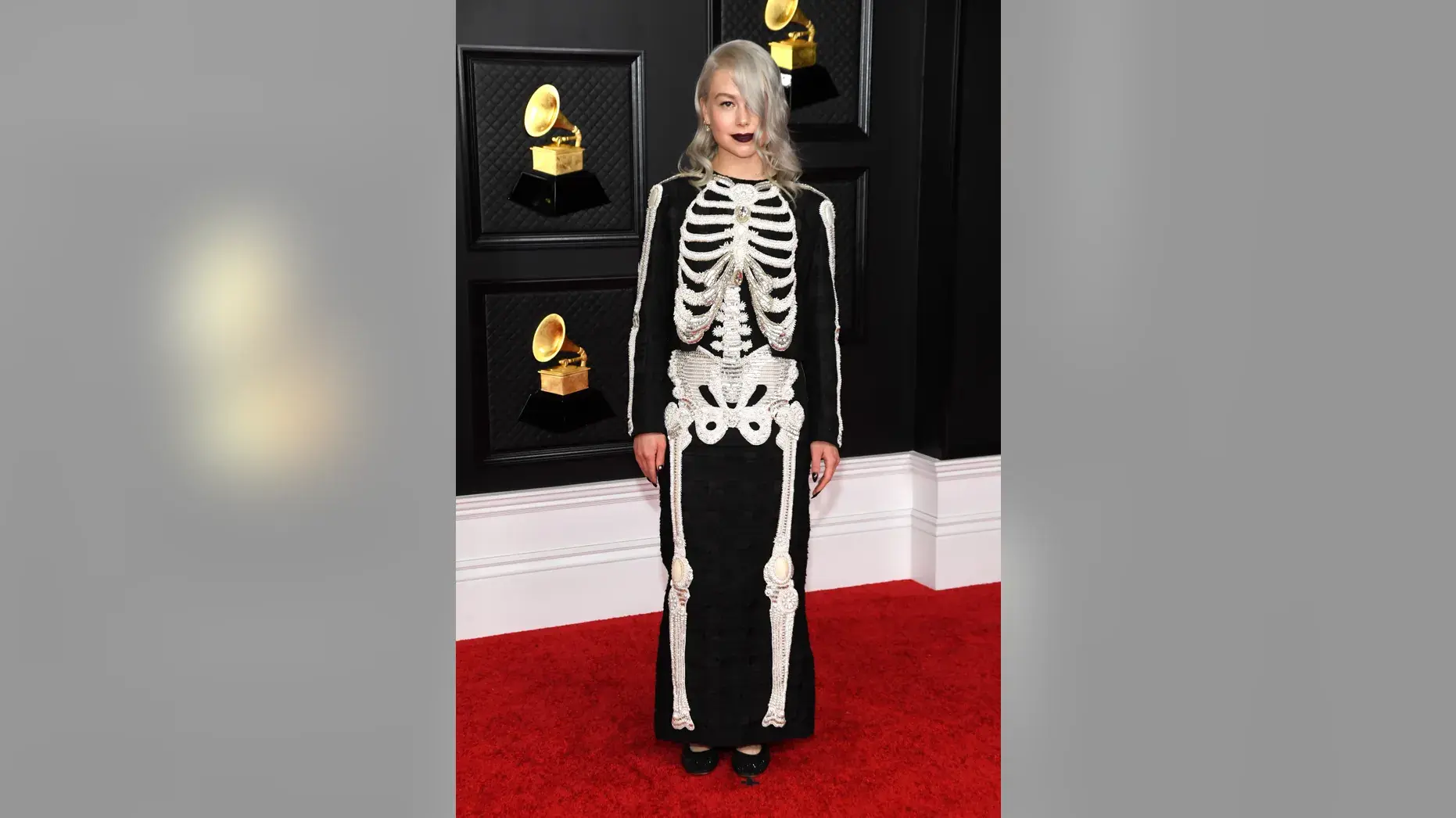 "Самая яркая и сексуальная мода церемонии вручения премии "Грэмми": Откровенное зеленое платье Дженнифер Лопес от Версаче "