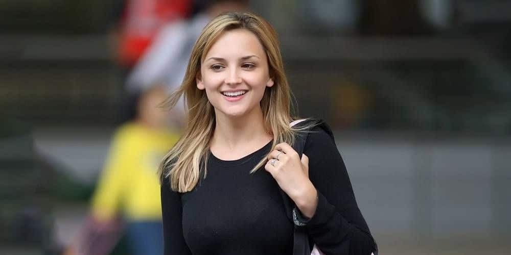 Дочь Билла Гейтса встречается с чернокожим мужчиной...