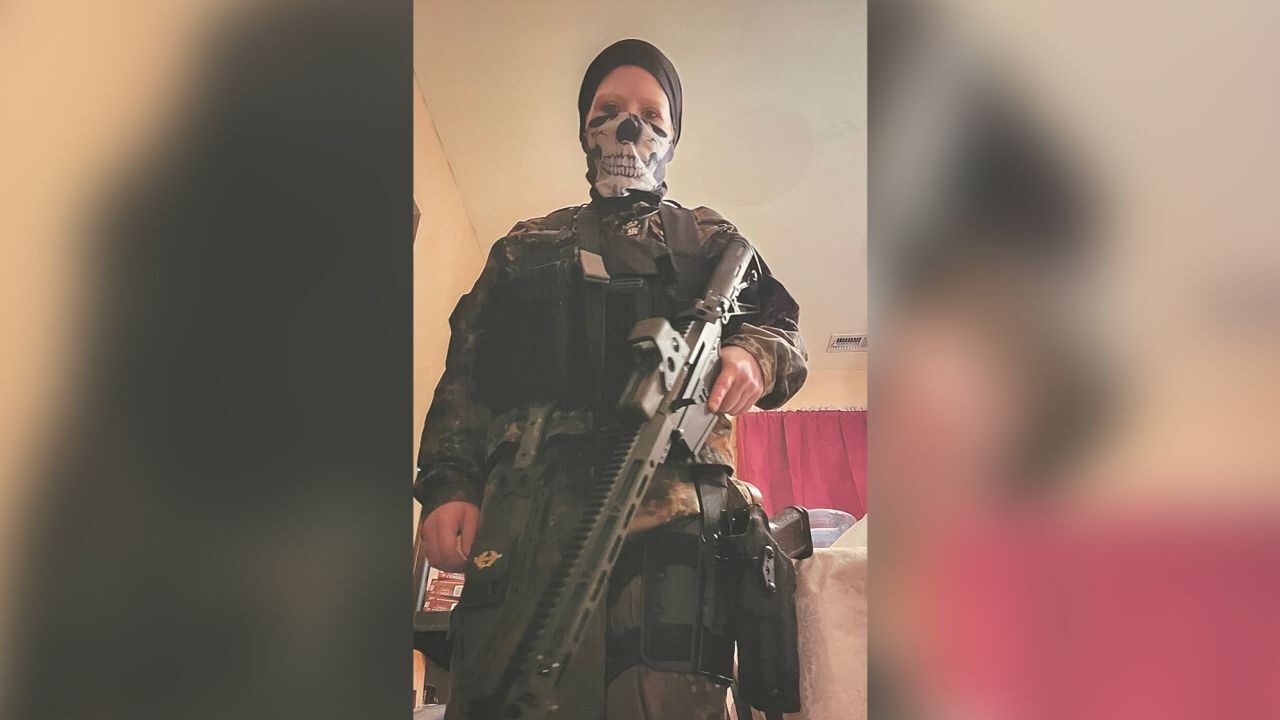 Министерство юстиции заявляет, что лидер неонацистов и женщина из Мэриленда замышляли «полностью уничтожить» Балтимор.