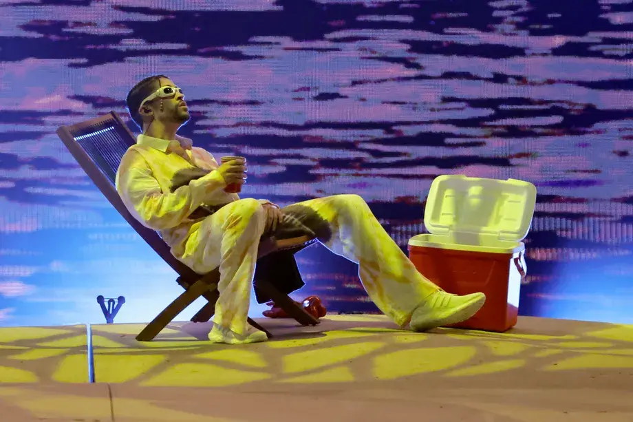 Почему альбом Bad Bunny Un Verano Sin Ti имеет такое большое значение.