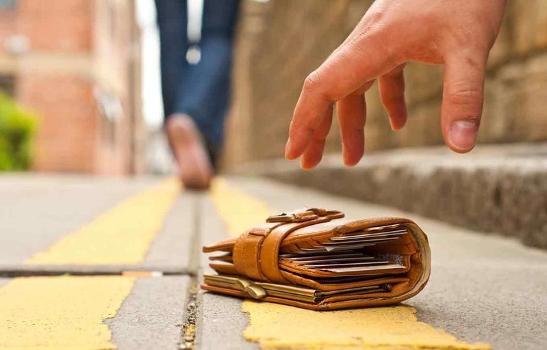 Тебя посадят за такую находку.