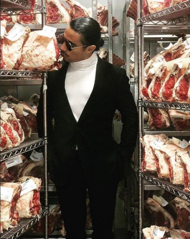 Турецкий шеф-повар Носерт открывает ресторан в Тель-Авиве в «лучшей офисной башне мира»