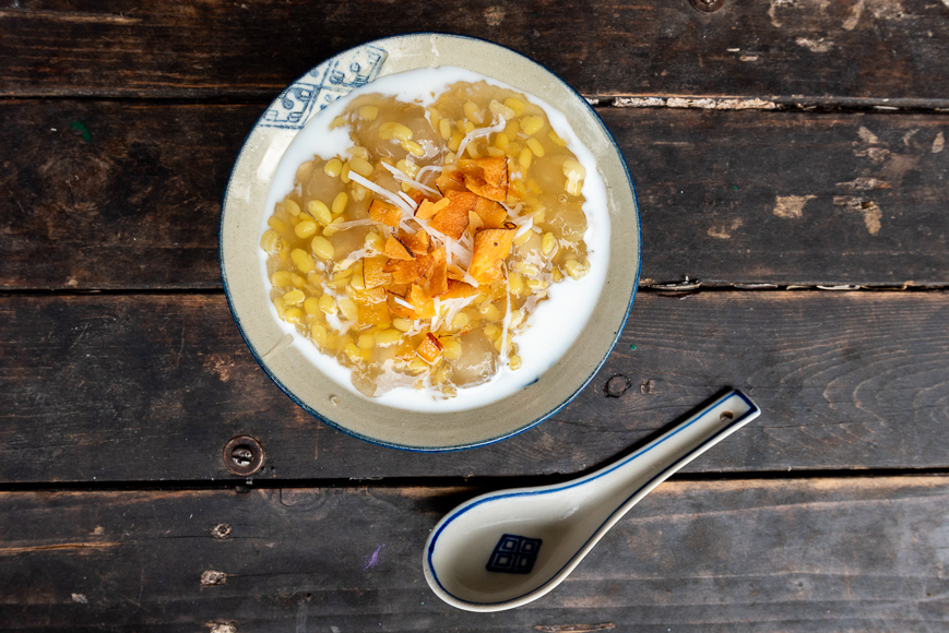 15 сказочных десертов, которые стоит попробовать во Вьетнаме.