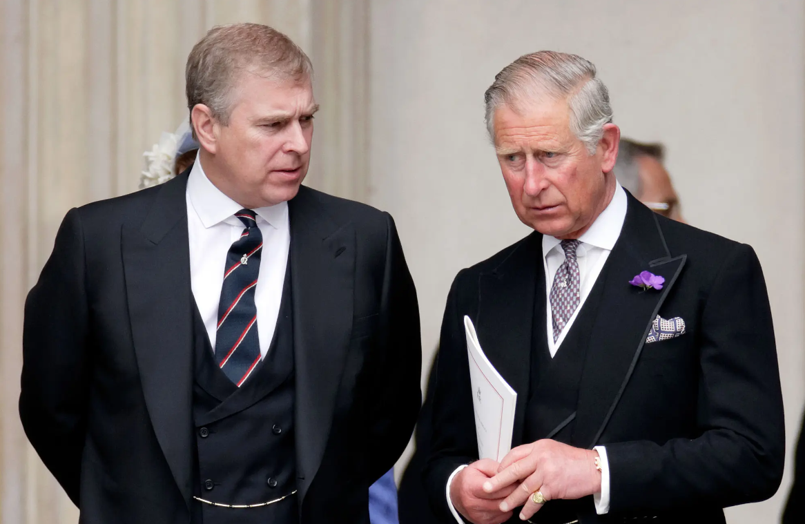 Король Чарльз и Его Королевские Разборки с принцем Эндрю