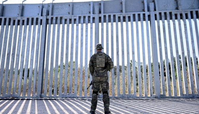 Греция призывает Европейский Союз признать успех пограничных заборов в сдерживании несанкционированной миграции