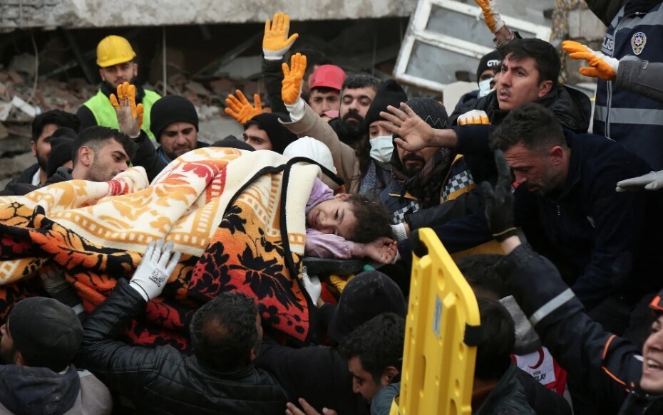 Сцены из Турции. Смертоносное землетрясение