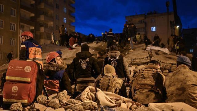 Землетрясение силой 7,7 и 7,6 балла в Кахраманмараше