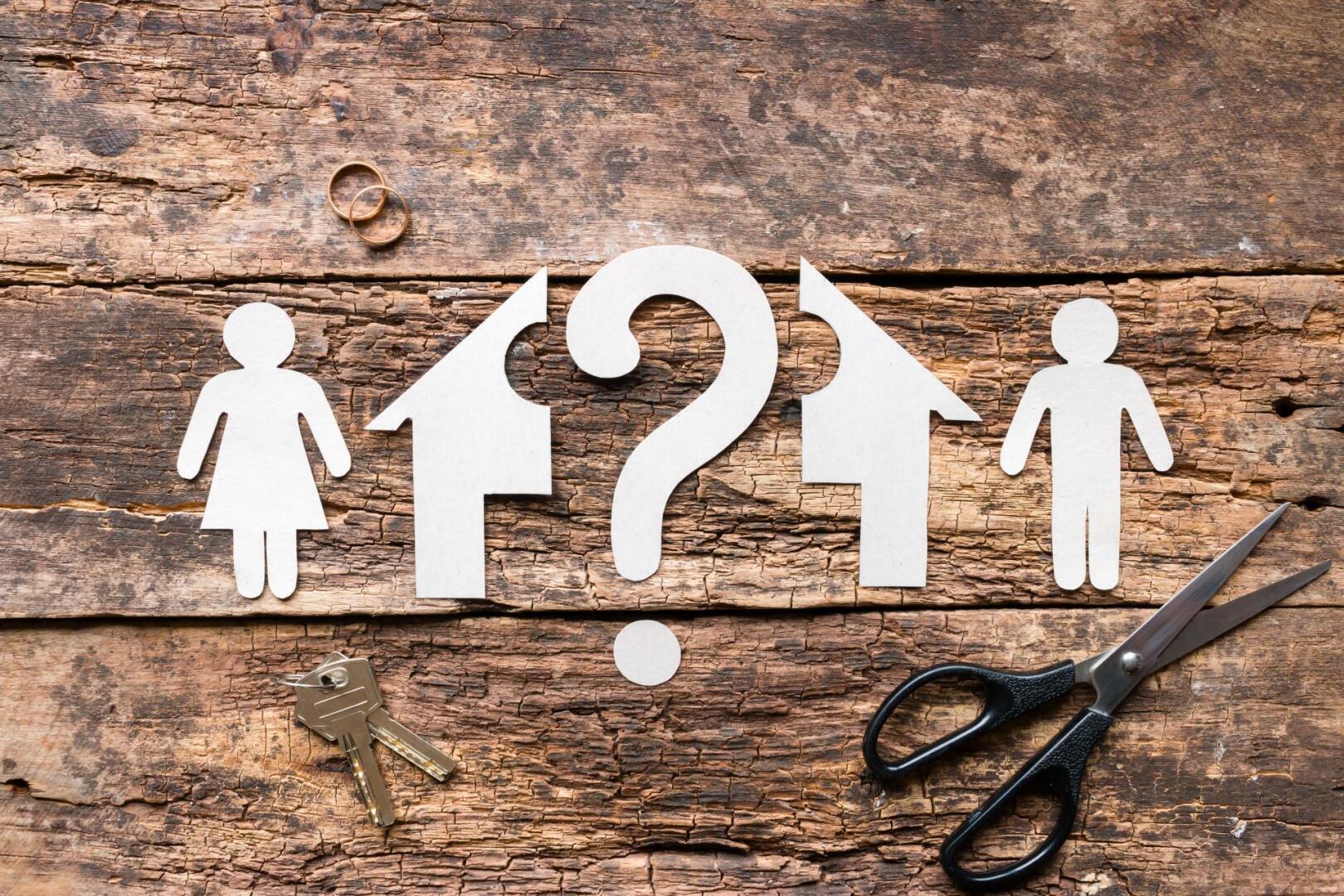 Безвозмездно, то есть даром. Позиция судов