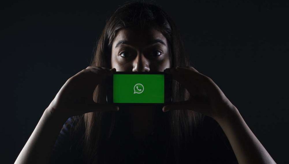 WhatsApp позволяет просматривать контент анонимно