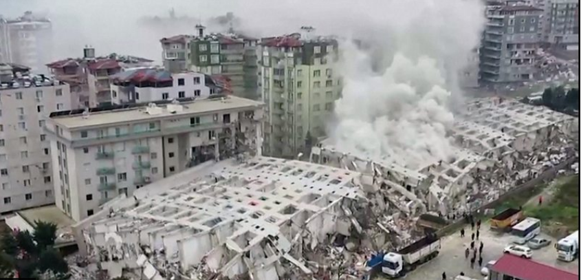 Эрдоган объявил чрезвычайное положение на три месяца в районе землетрясения