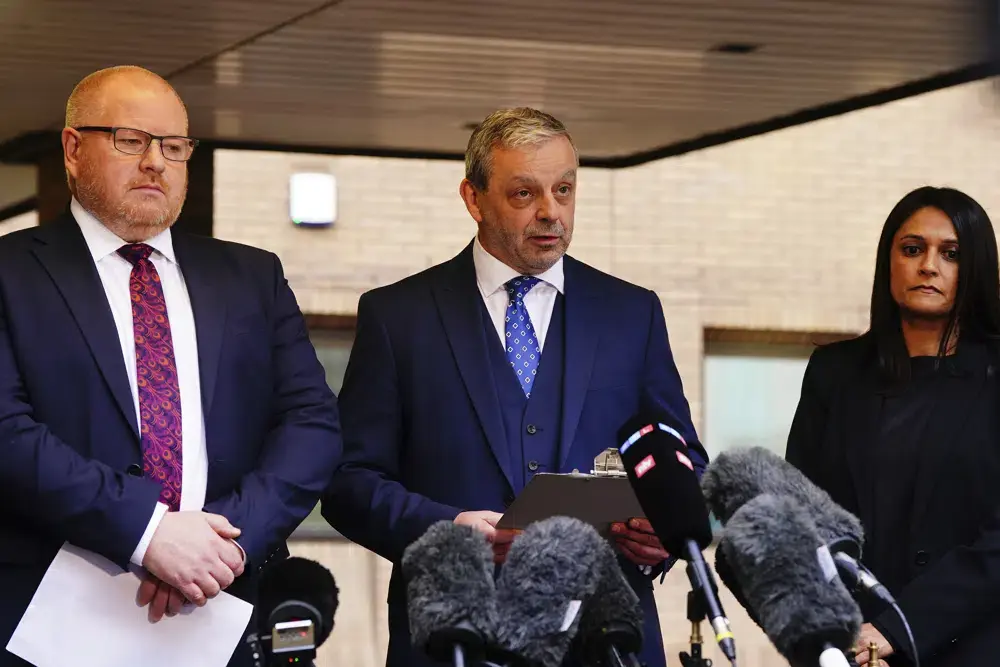 Сотрудник полиции Великобритании, разоблаченный как серийный насильник, приговорен к пожизненному заключению