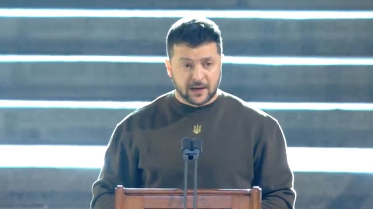 Зеленский выступил с заявлением "крылья за свободу" во время неожиданного визита в Великобританию, чтобы протолкнуть дело об истребителях.