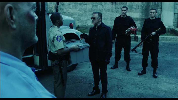 Я посмотрел фильм «Драка в блоке 99»