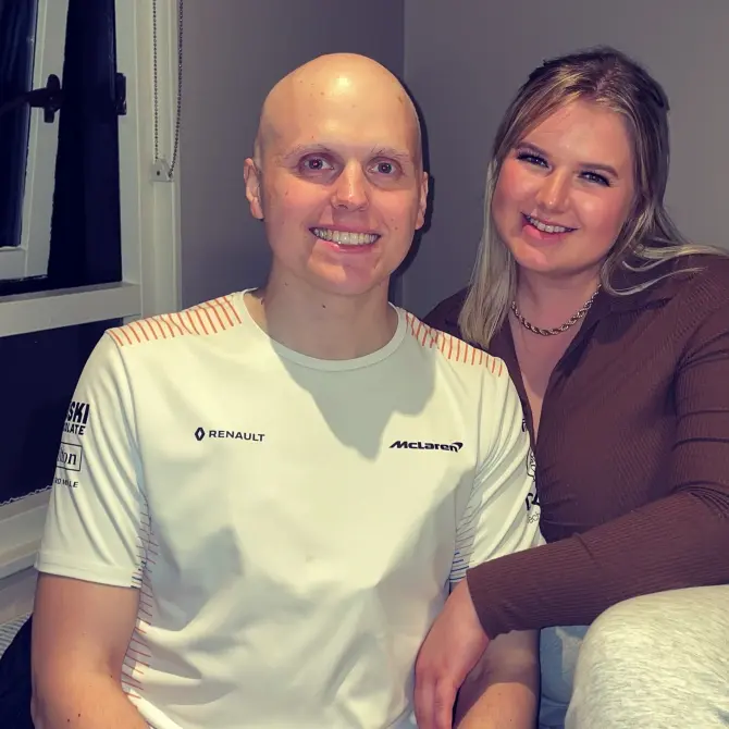 ТРАГИЧЕСКИЙ ДИАГНОЗ У меня был диагностирован неизлечимый рак после того, как я заметил что-то странное, когда напился