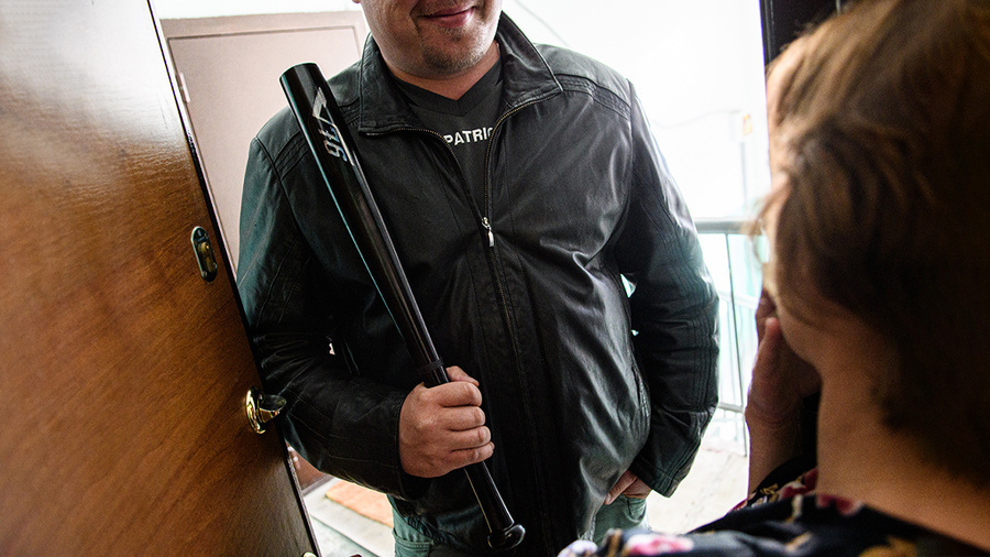 "Россия запрещает деятельность коллекторов: банки усиливают свои отделы для работы с просроченными долгами"