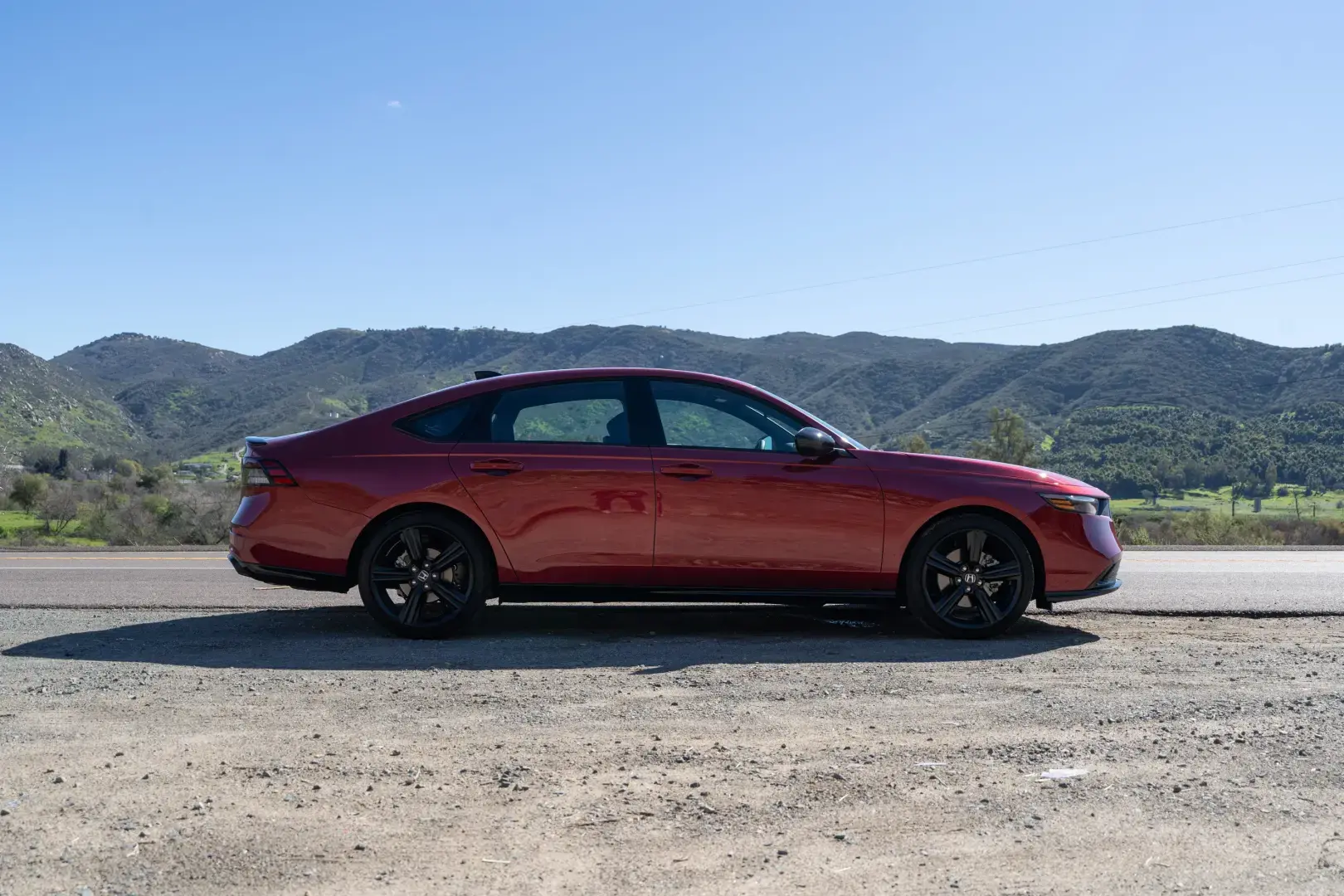 Honda Accord Hybrid 2023: первый обзор: элегантный седан с Google Smarts