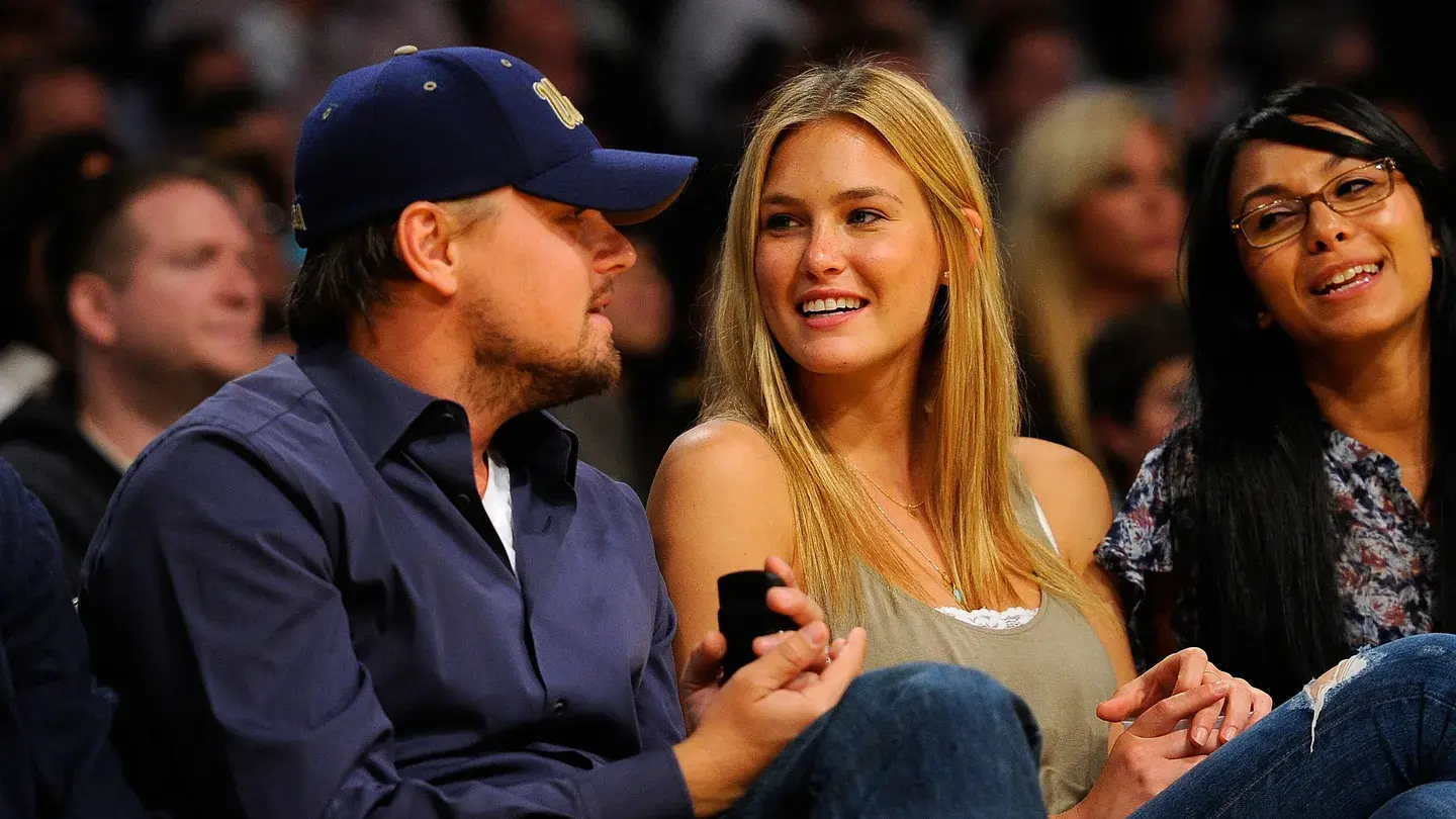 Леонардо Ди Каприо не состоит в романе с 19-летней моделью, несмотря на будоражащие слухи в Твиттере