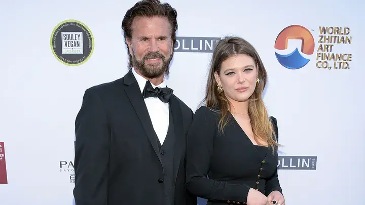 Леонардо ДиКаприо не встречается с 19-летней моделью, несмотря на то, что фото вызвало бешенство