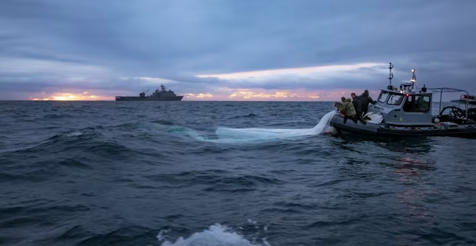 ВМС США опубликовали первые фотографии обломков китайского аэростата