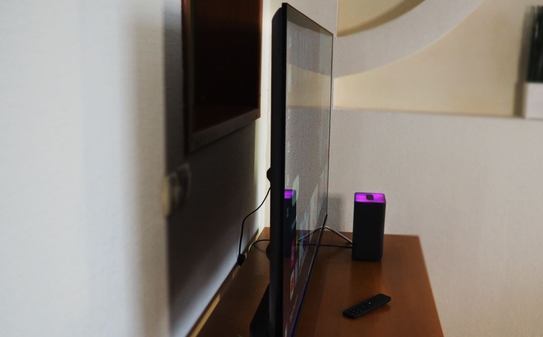 Обзор первого "умного" телевизора от Яндекса с Алисой