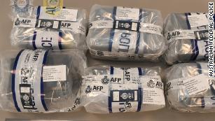 Изъята огромная партия кокаина, плавающего в море